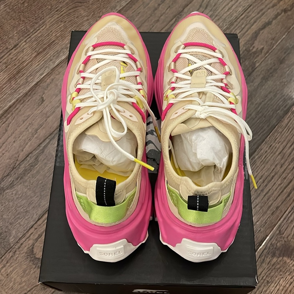 SOREL Kinetic Breakthru Tech Lace Sneakers Bleached Ceramic, Fushia Fizz New - Picture 4 of 7